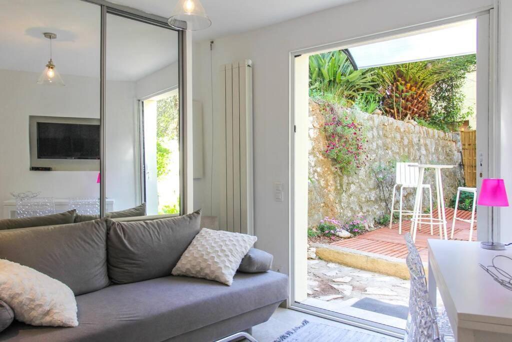 Appartement Lumineux Avec Terrasse Jardin Et Acces Piscine Villefranche-sur-Mer Exterior foto